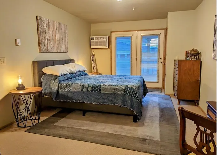 Downtown Condo 2 Sept Living Areas Free Parking